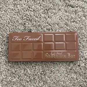 MOVING SALE‼️Semi-Sweet Chocolate Bar Palette